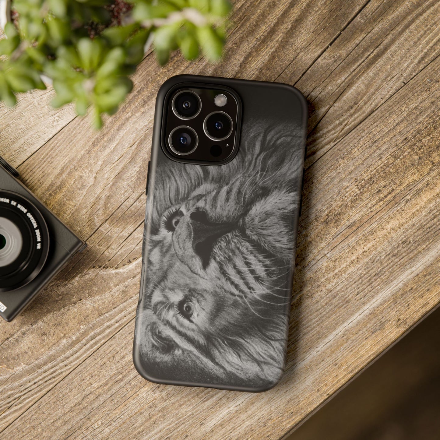 Renown, Lion Phone Case