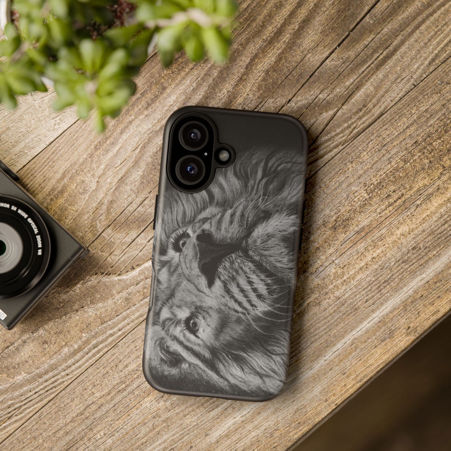 Renown, Lion Phone Case