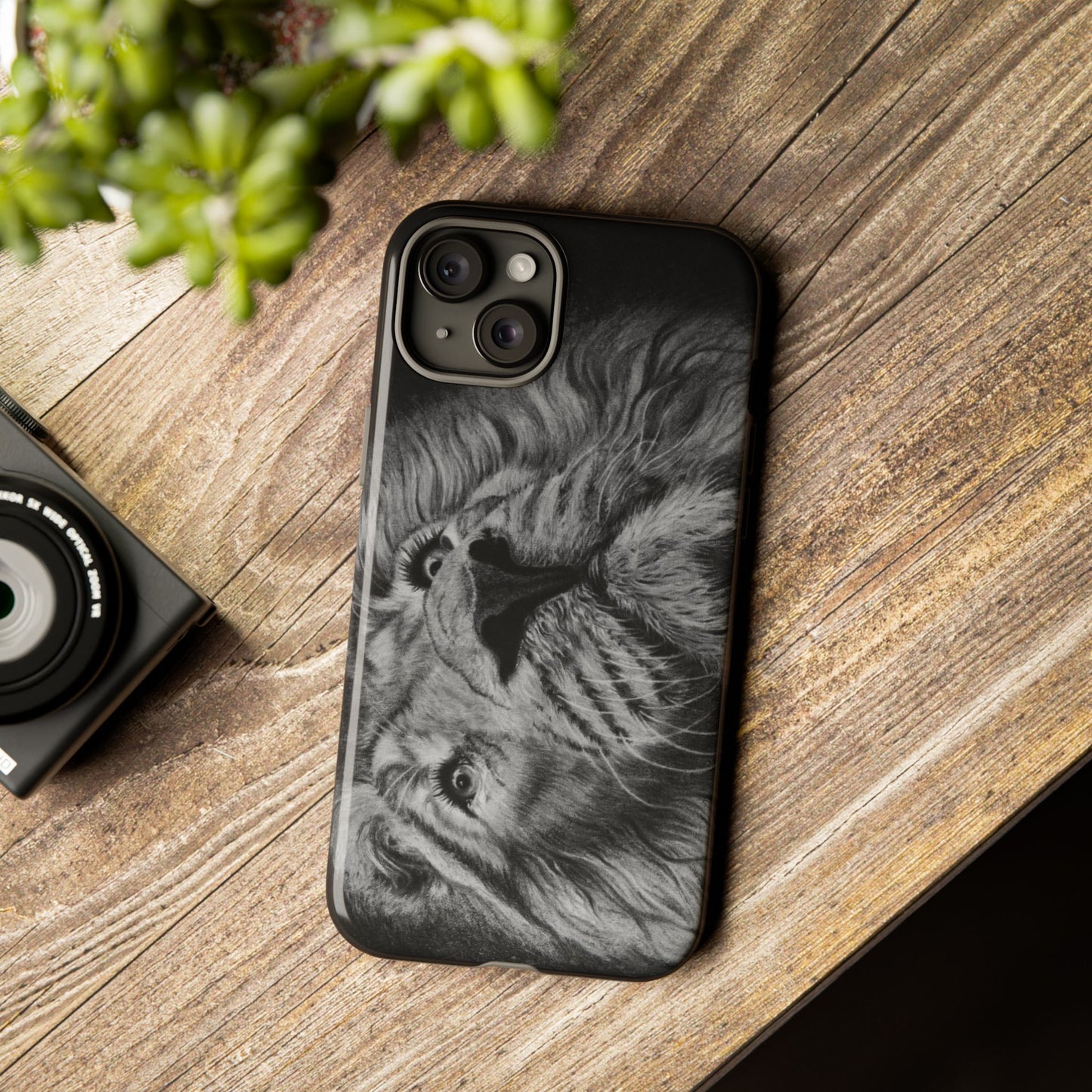 Renown, Lion Phone Case