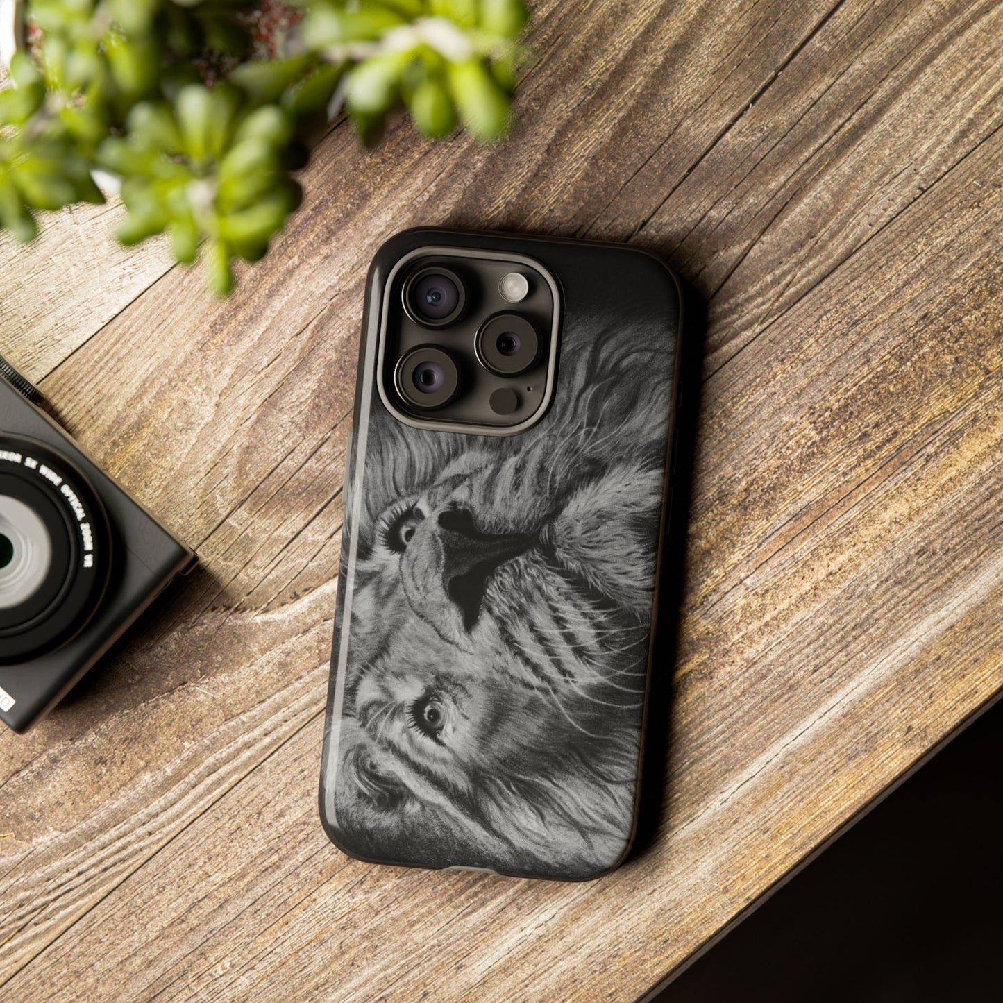 Renown, Lion Phone Case