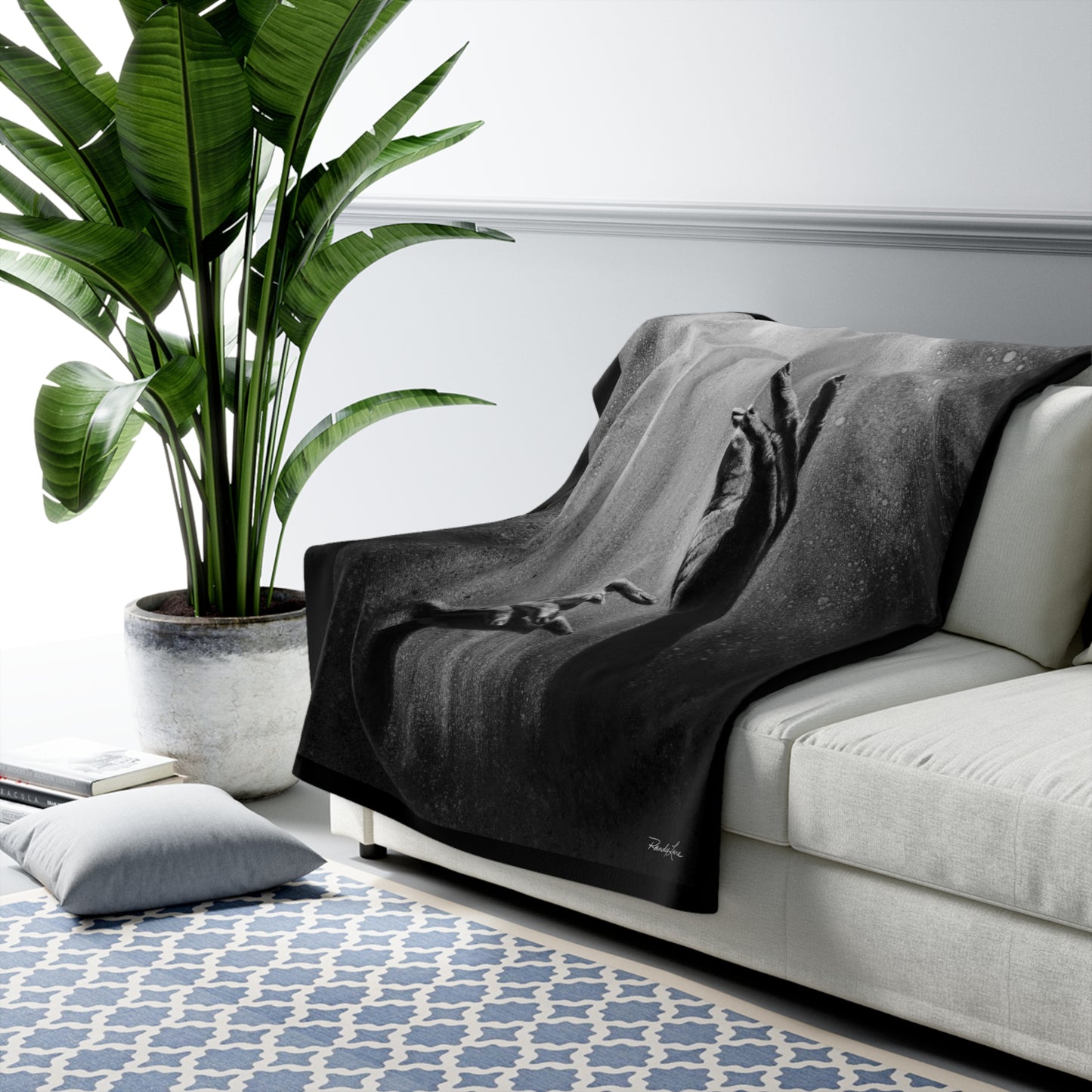 Divine Dance. Artistic Sherpa Fleece Blanket