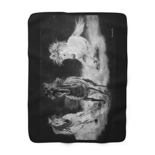 Midnight Run. Horse Cozy Sherpa Fleece Blanket