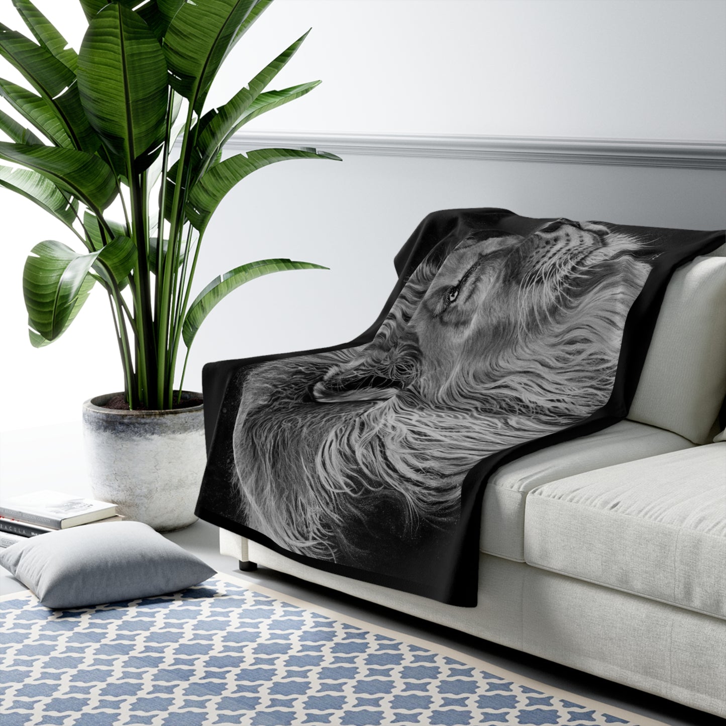 King of Cool, Luxurious Sherpa Fleece Blanket with Majestic Lion Design