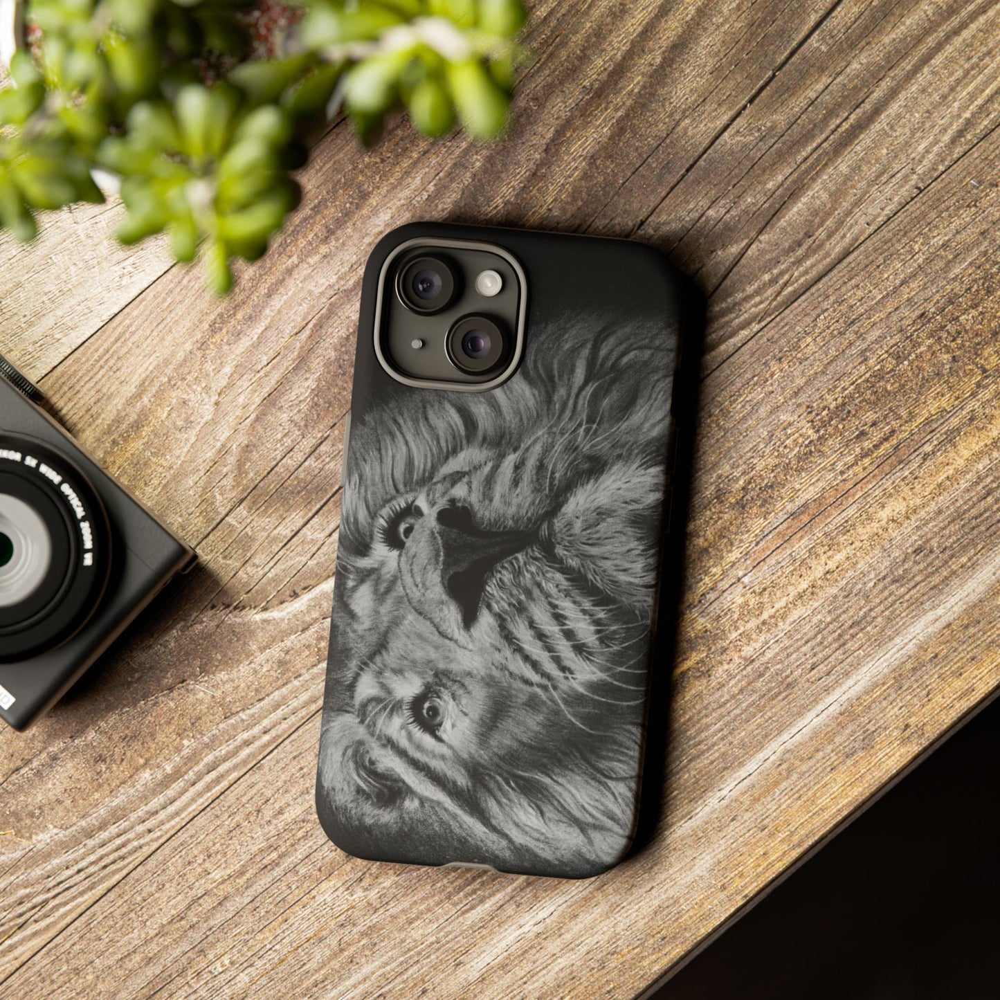 Renown, Lion Phone Case