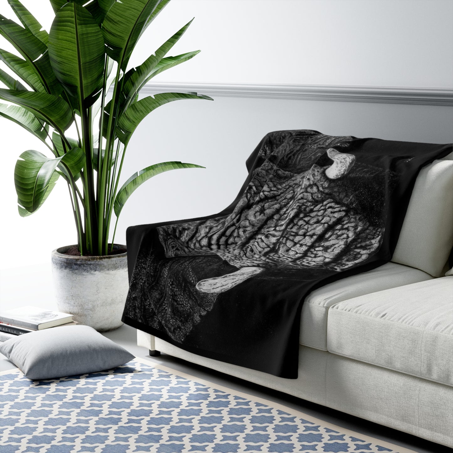 Ebony and Ivory, Cozy Elephant Theme Sherpa Fleece Blanket